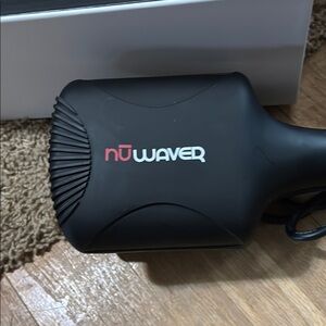 NuWaver hair styler - like new - comes with box